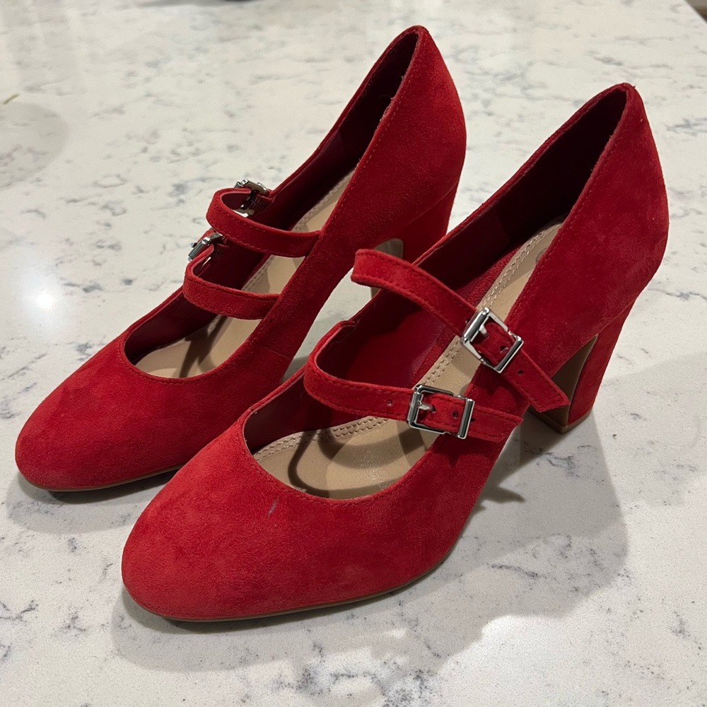 Gianni Bini Red Suede Baby Doll Women's Heels Size 8